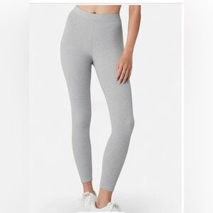 ALO-Ribbed High-Waist 7/8 Leggings
- Athletic Heather size Small-NWT